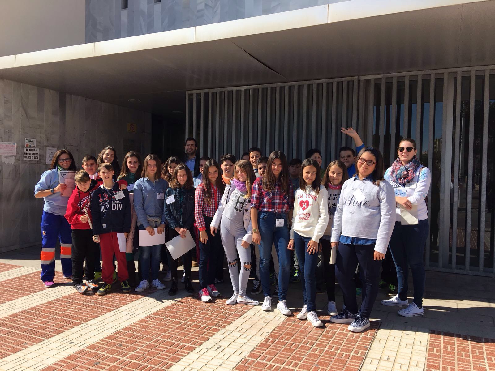 Alumnos de Adra conocen las ‘entrañas’ del centro de salud
