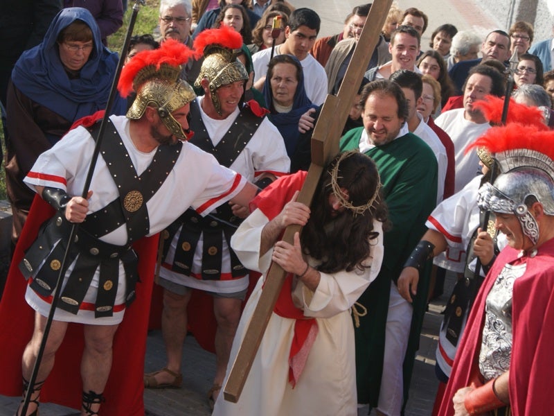 Laujar de Andarax evoca en un vía crucis viviente la vida de Jesucristo