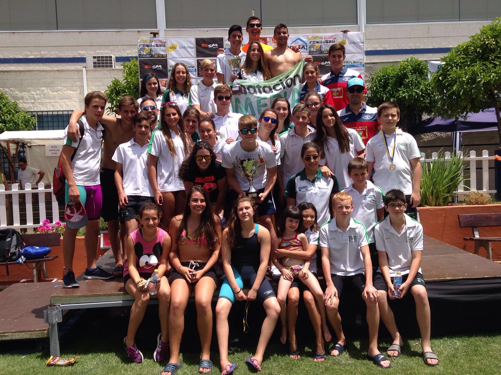 Adra presume de nadadores en el Trofeo Villa de Churriana