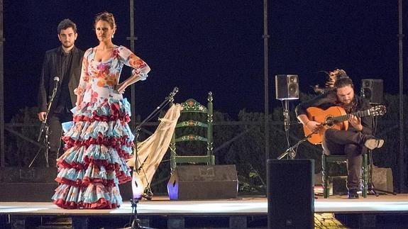 Música y humor abren boca para recibir la Feria de Adra