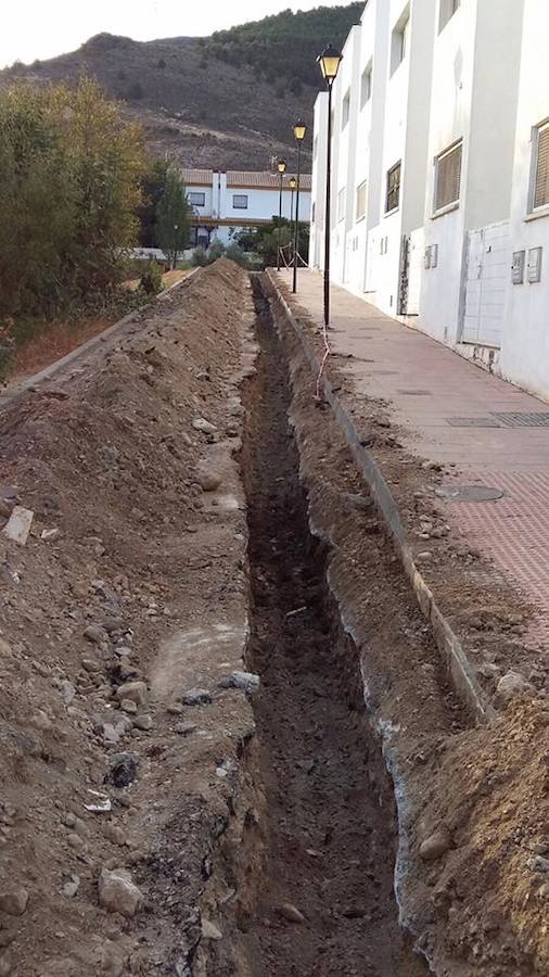 Terminan los malos olores en la calle Atalaya de Fondón