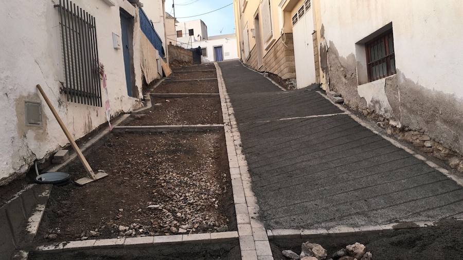 Berja arregla las calles del barrio de San Roque