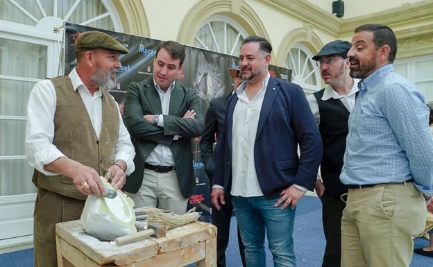 'Canteros y caciques' de Macael regresa con más escenas para reivindicar la historia del mármol