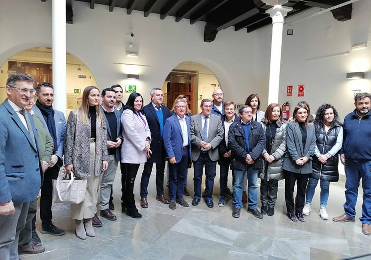 PSOE insta en el Parlamento a «mantener el compromiso» de culminar la Autovía del Almanzora hasta Baza