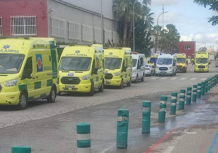 Ambulancias alertadas para atender a posibles afectados.