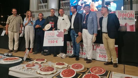 Masiva asistencia a la XXVII edición de la Feria del Jamón de Serón