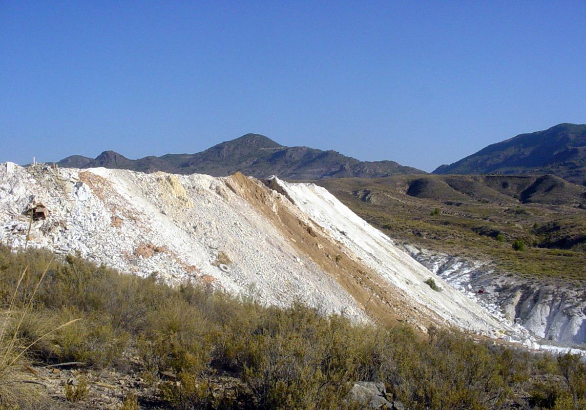 La Junta adjudica la obra del sellado del vertedero de Líjar, Almería, por 700.000 euros