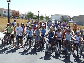 I Trofeo de Ciclismo Escolar en Alcóntar el Día de la Bicicleta