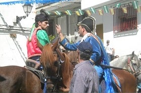 Los Moros y Cristianos invaden Sierro