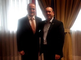 El Alcalde de Albox José García con el Ministro de Industria Miguel Sebastián