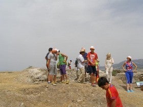 Una veintena de “arqueólogos” aficionados de todas las edades viajaron al pasado de Purchena