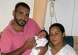 La Guardia Civil auxilia a una parturienta en la A-7 a la que trasladan al hospital de Huércal-Overa