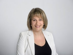 Inmaculada del Águila, portavoz del PP de Albox exige al alcalde socialista medidas drásticas