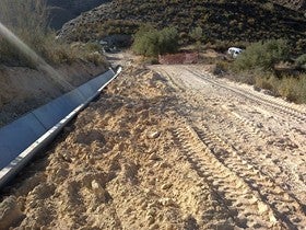 La Junta mejora los caminos rurales Huertecicas Bajas y Olivarico,en Líjar