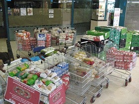 El Ayuntamiento de Serón solicita alimentos no perecederos y juguetes para una campaña solidaria
