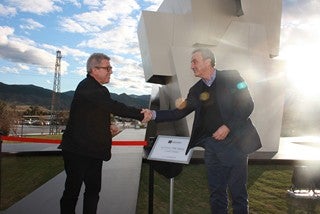 ‘Beyond the Wall’, primera gran escultura con Dekton
