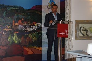 El ayuntamiento de Serón presenta en el parador de Mojácar su campaña ‘Destino Serón’