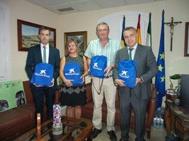 30 escolares de Tijola se benefician de la campaña “[Tu] material estrella” promovida por la Obra Social “la Caixa”