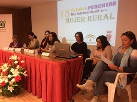 Purchena escenario de la I Feria de la Mujer, Artesanía y Emprendimiento