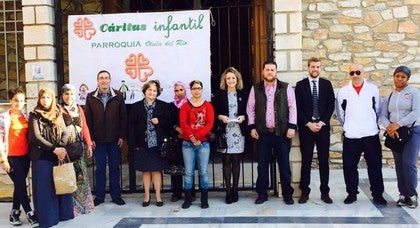 La Obra Social ‘la Caixa’ entrega a Cáritas de Olula del Río vales para calzado