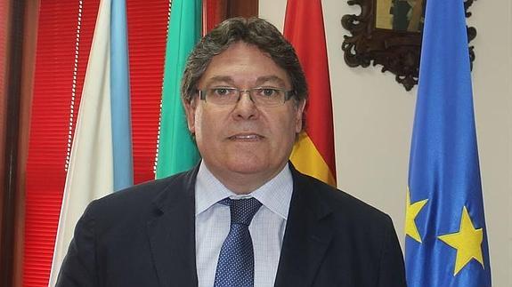 La Audiencia confirma la inhabilitación por dos años y seis meses de Rogelio Men