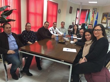 La alcaldesa de Albox recibe a la asociación de empresarios para estudiar el proyecto de Centro Comercial Abierto