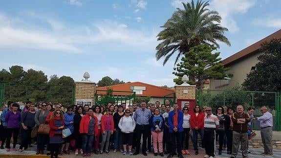 Varias familias de Olula de Río inician movilizaciones ante la dificultad de conciliar vida laboral y familiar