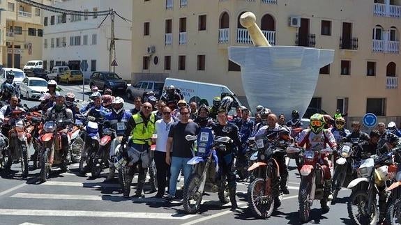 200 motoristas conocen la provincia con la 'Dessert Adventure'