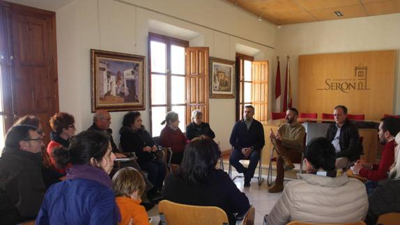 ‘Serón Comercio’ expone sus inquietudes a la Junta de Andalucía