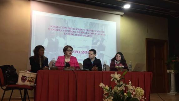 El IAM participa en Purchena un curso formativo para la atención a menores víctimas de trata y explotación sexual