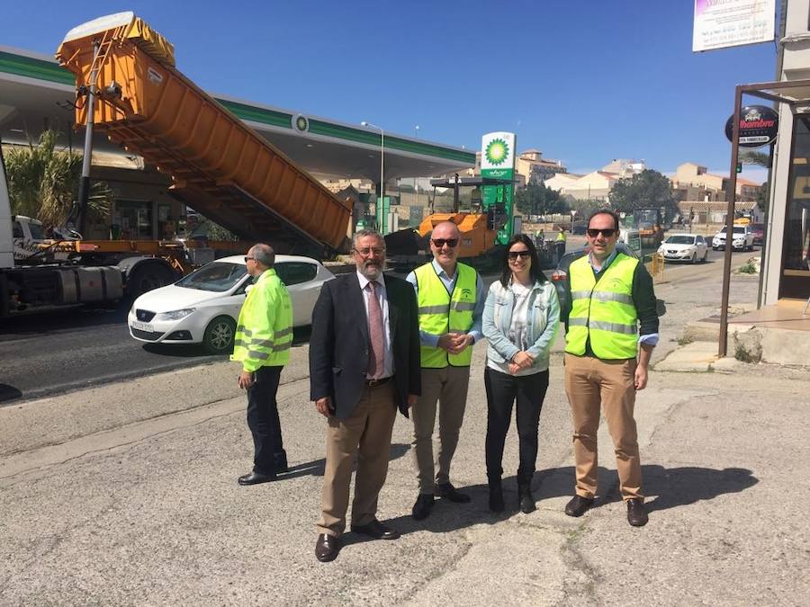 La Junta mejora la seguridad vial de la travesía de Albox con la renovación del firme