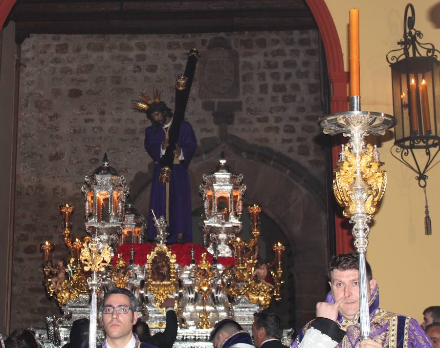 Jueves Santo solemne con gran ambiente cofrade en Andújar