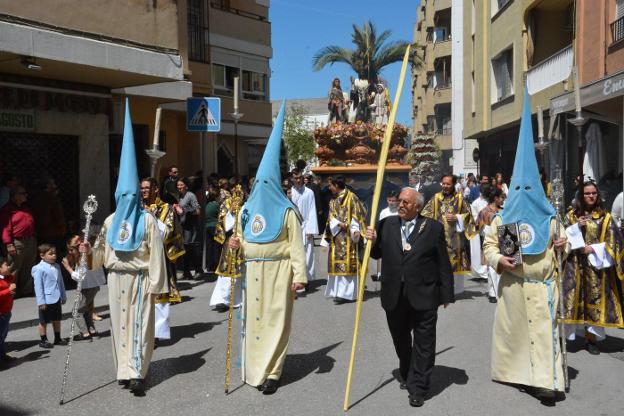Lucido cortejo procesional del Señor de la Paz en su entrada triunfal en Andújar.