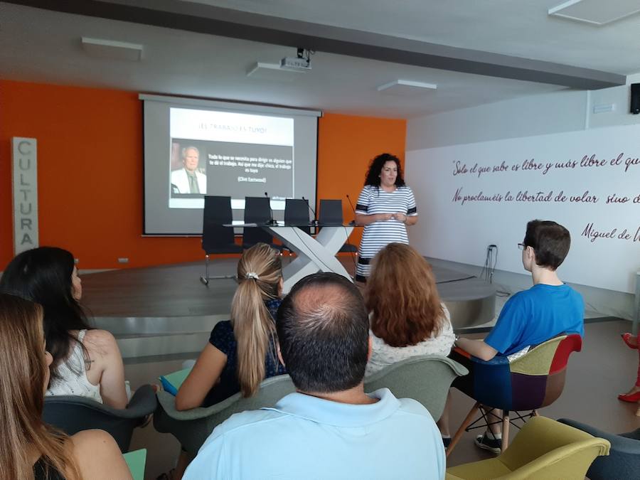 Fernánez-Pacheco durante la inauguración de un curso. 