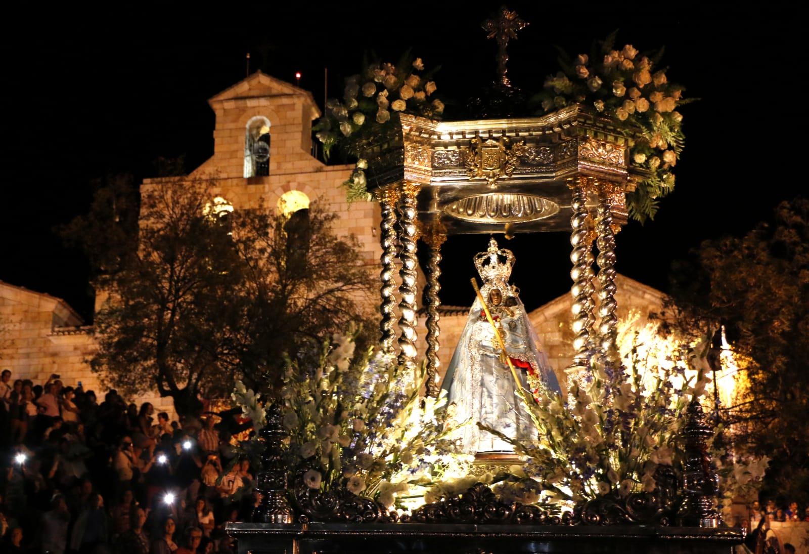 Virgen de la Cabeza en la Basílica del Cabezo en la procesión de la celebración de la última Aparición. 