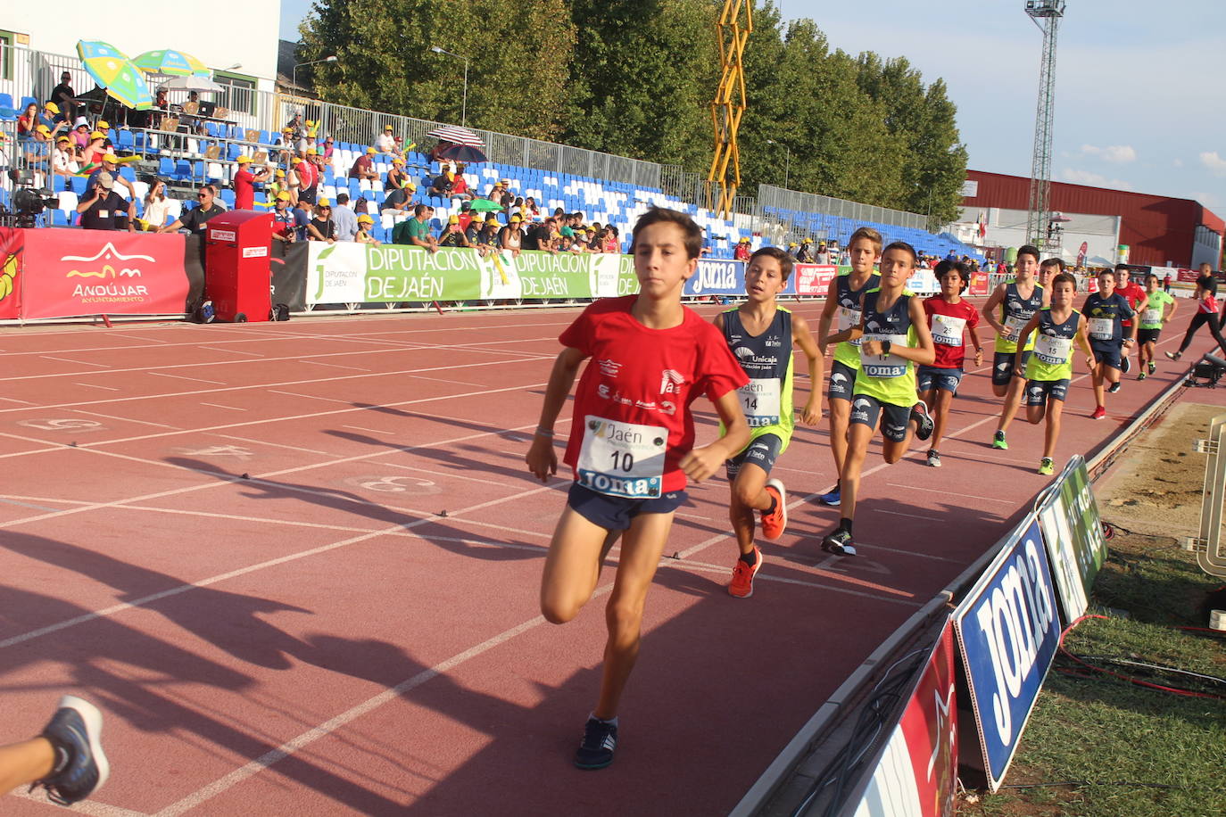 La venezolana Yulimar Rojas consigue en Andújar la segunda mejor marca de la historia en triple salto y Cienfuegos bate el récord de España en martillo