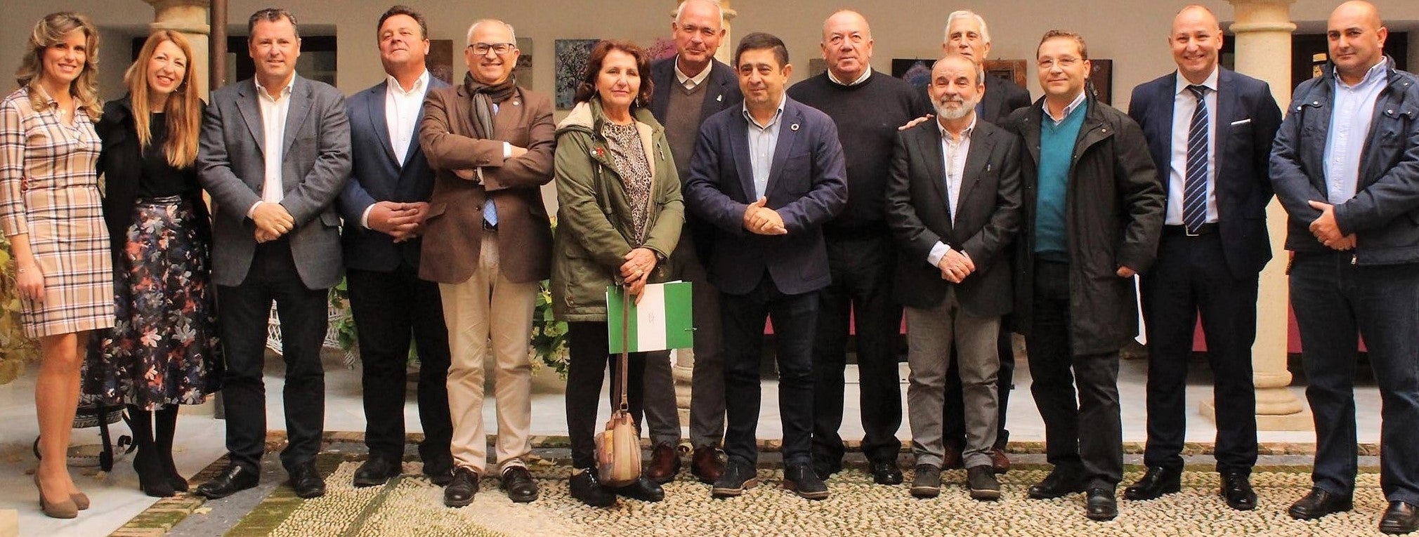 Ponentes y participantes del Congreso donde se homenajeó a la agricultora Remedios Peña. : 