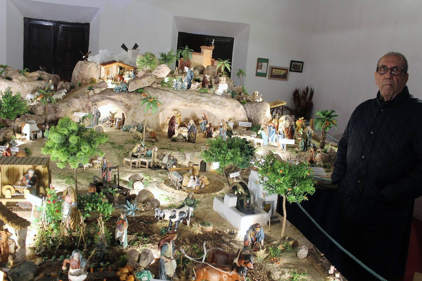 La Concejalía de Cultura ha programado esta ruta para que los vecinos y visitantes puedan recrearse de la fastuosidad de la recreación del nacimiento de Jesucristo