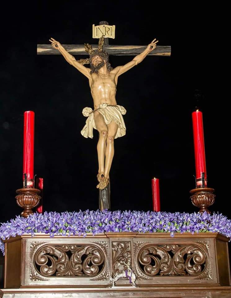 El templo andujareño se desgarra de pena