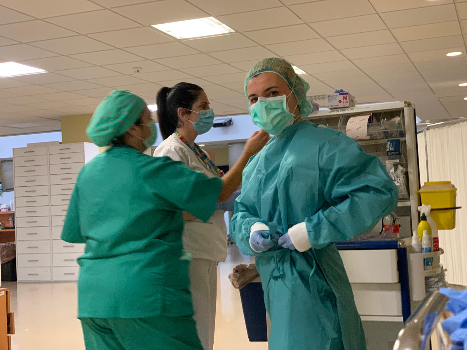 Sanitarias del hospital en un día de trabajo. 