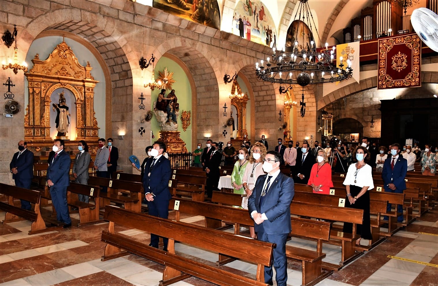 Asistentes a la Misa que rememoró el 793 aniversario de la Aparición de la Virgen al pastor Juan de Rivas. 