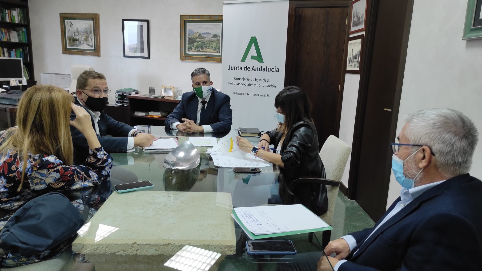 Reunión mantenida en la sede de la delegación de Jaén.