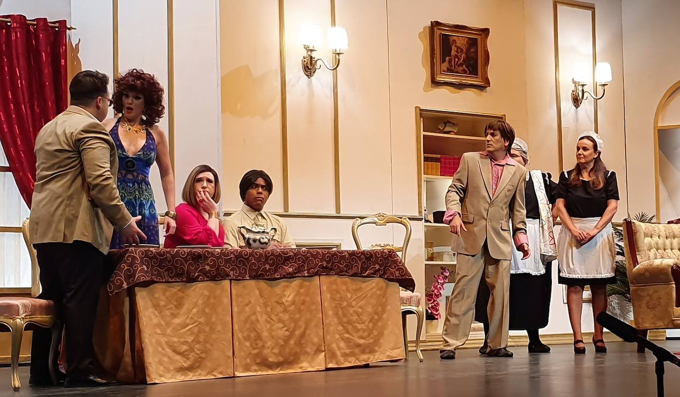 Momento de la interpretación anoche viernes en las tablas del principal iliturgitano. 