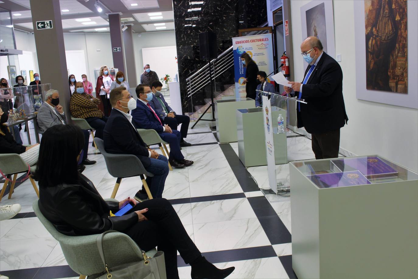 Enrique Gómez, durante su intervención en el acto de inauguración. 