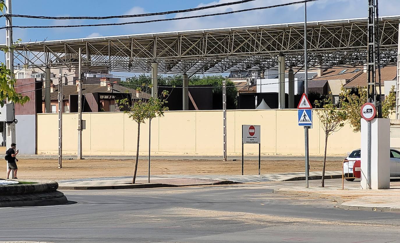 Pabellón ferial de la Avenida de Lisboa, que será objeto de reforma y ampliación. 