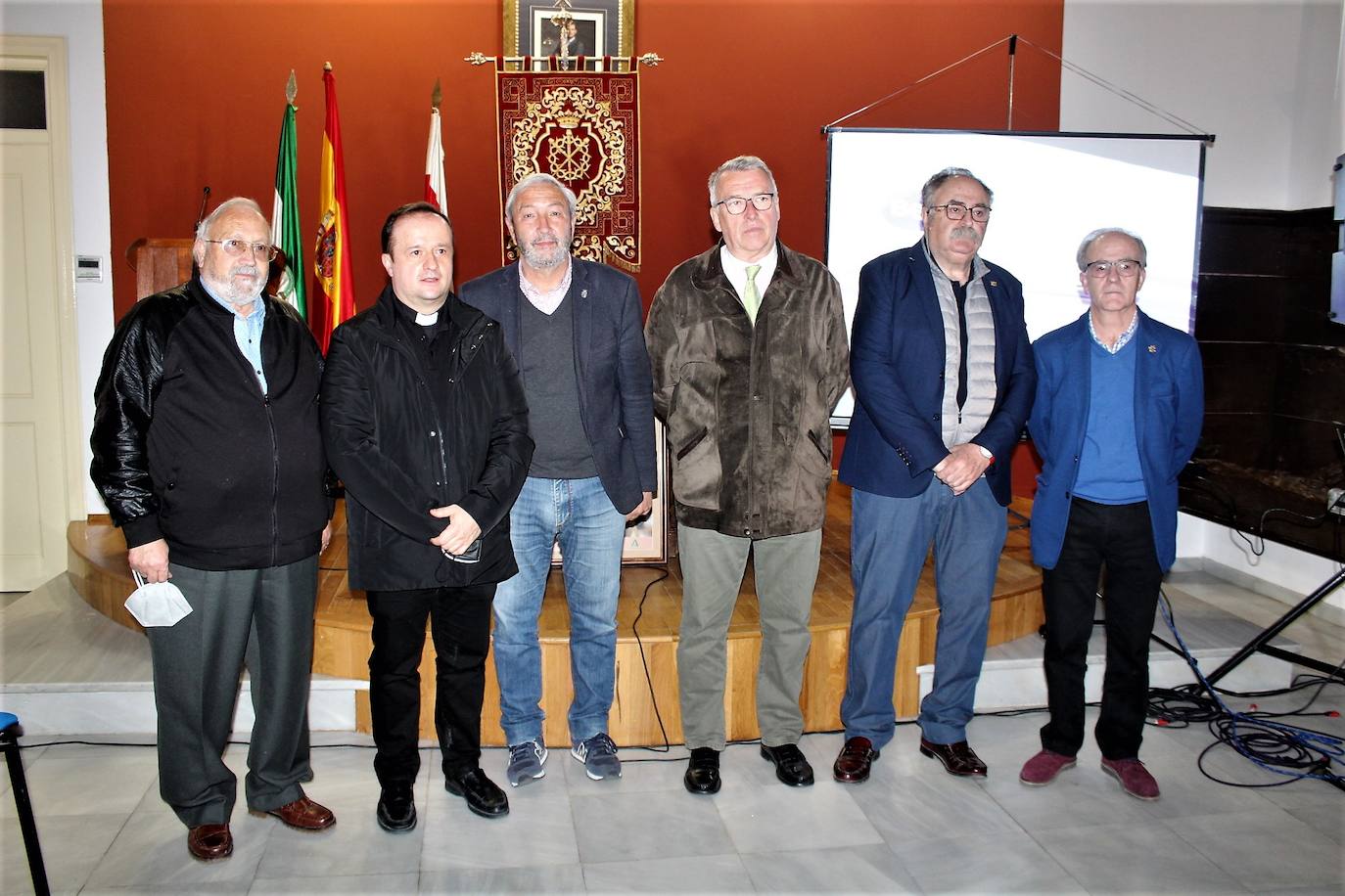 Autoridades civiles y religiosas en las conferencias de los 75 años de Los Estudiantes. 