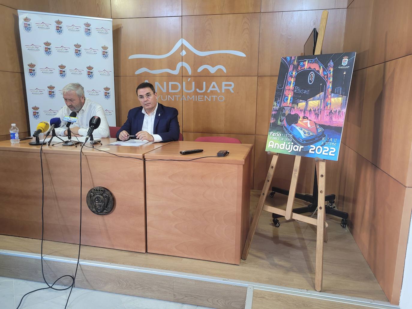 Lucas García y Pedro Luis Rodríguez durante la presentación del cartel. 