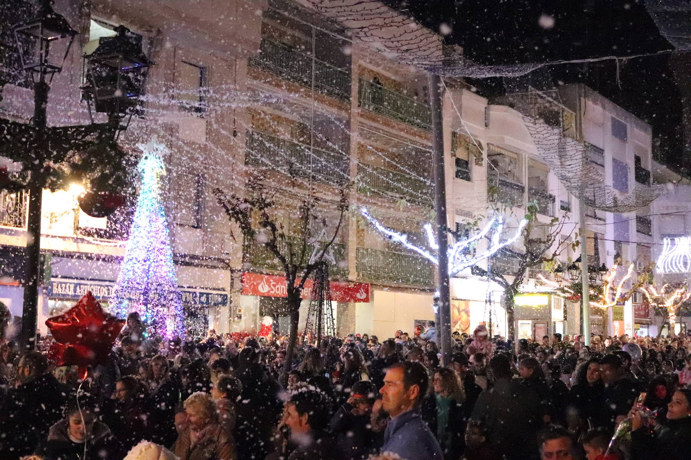 El alumbrado navideño de Marmolejo apuesta por el ahorro energético