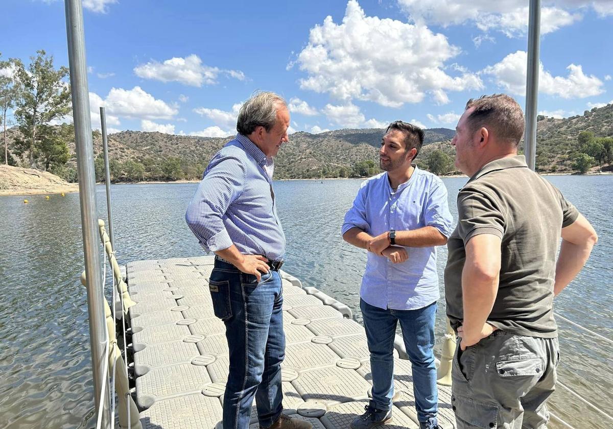 El embalse del Encinarejo dispone de un nuevo embarcadero