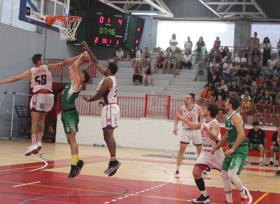 El SKA-LOGISTIK CB Andújar, cerca de consumar una heroica remontada